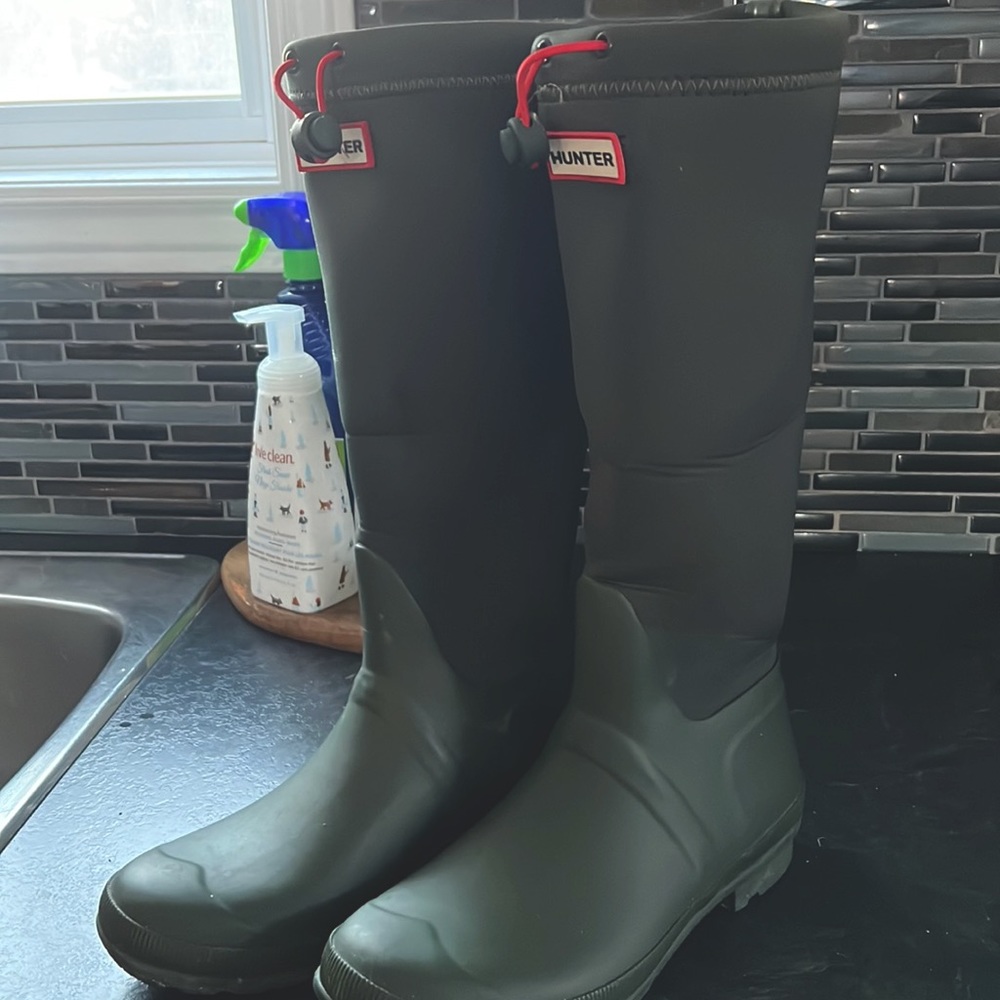 Green HUNTER boots - WIDE CALF FRIENDLY!